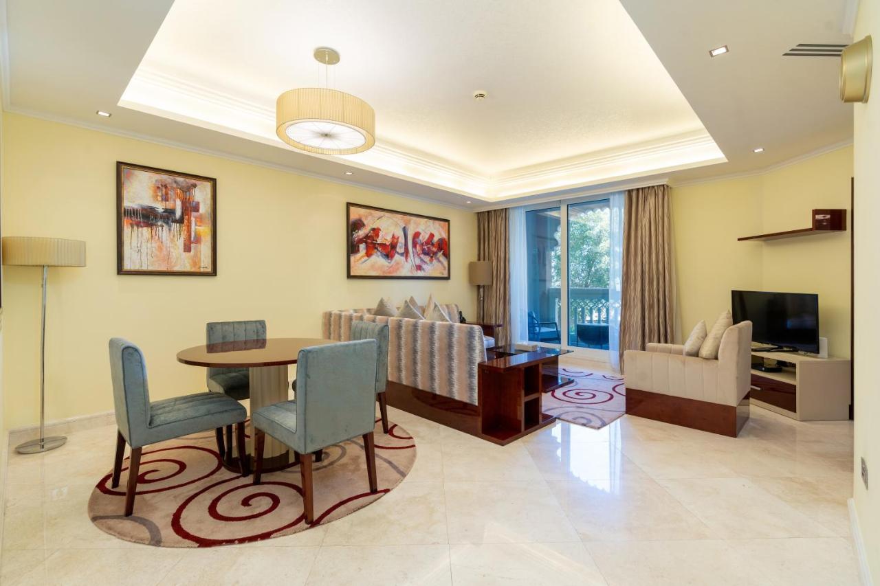 Royal Club By Rvhr, Grandeur Residence Crescent Palm Jumeirah Dubai Exterior foto